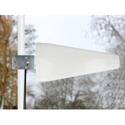 Antena LTE SMA męska zewnętrzna kierunkowa 9 - 11 dBi z kablem RG-58 5 m Delock 12002