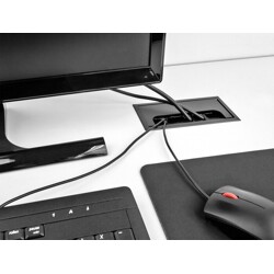 Przepust kablowy z paskiem szczotkowym do montażu w stole 160 x 80 x 28 mm czarny Delock 66856