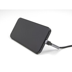 Kabel do transmisji danych i ładowania USB typ A na Lightning kątowy z funkcją stojaka czarny 1,5m MFi Delock 85404