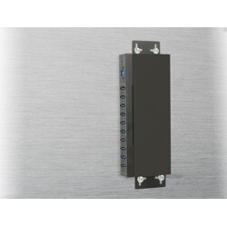 Zewnętrzny przemysłowy hub 10x USB 3.0-A ochrona ESD 20kV Delock 63919