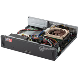 Komputer przemysłowy AMD Ryzen 3400G 3,7GHz 2xLAN 3xDisplayPort 8GB SSD 256GB 6-32VDC