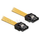 Kabel SATA prosty krótkie wtyczki 30 cm zatrzask Delock 82473